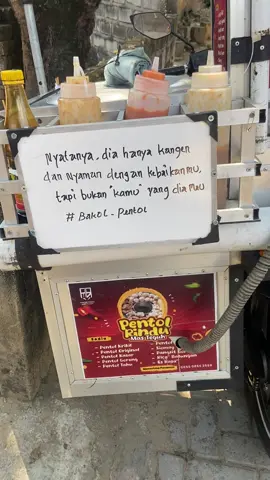 Pesene bos teguh, oleh kekancan tapi ojo nemen”, mundak senep atinem 🙏🥹🥹  #katakatabakolpentol #storyjowo #tuban24jam #masukberanda #fyp 
