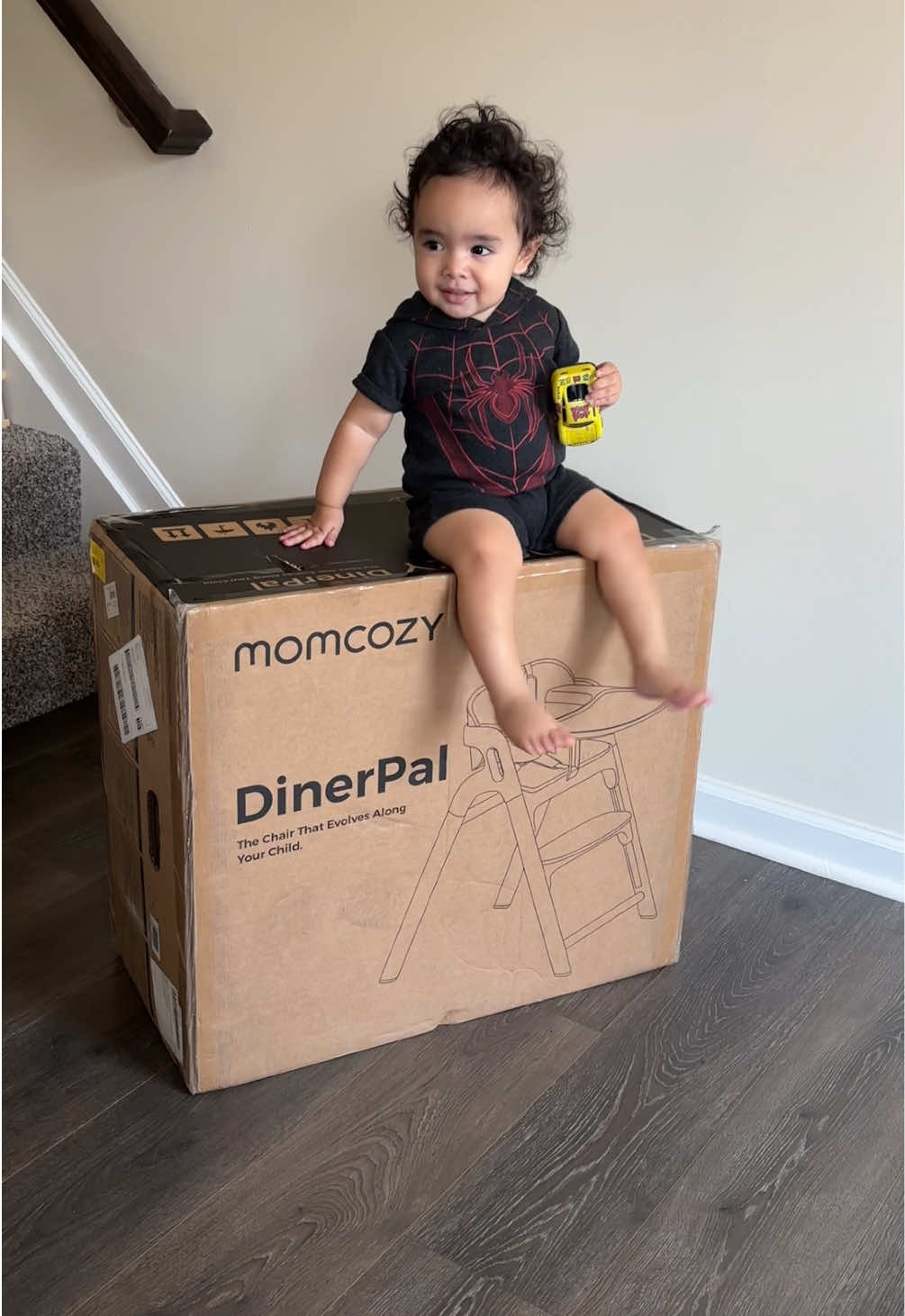 The only high chair that you can use forever, literally! Grab yours with a 20% discount on the @Momcozy Official website using code: 051T8ADU   And on @Amazon using code: KFCB562N  #momcozy #momcozyhighchair #momcozydinerpalhighchair#babyhighchair #learningtower