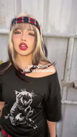 HAYUP KA out nOW sana matamaan sya sarap itag eh