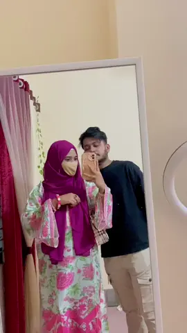 dinner date with him😌💞 Friday family niye ghure ashte paren Eat and chill theke🤤 60takay peyaju,140takay crab vhuna,500takay 2 person combo🥹 & students budget e burger comboo aro onek kichuuuu🥘 [ full details in this video] #bdtiktokbangladesh #foryoupageofficiall #tiktokviral #viraltiktok 