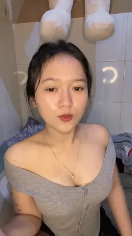@UTIKSS🧚🏻‍♀️ @YONI 
