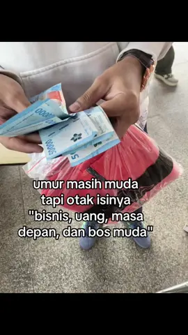 follow ig: @kinzy.second #fyp #beranda #foryou #xyzbca 