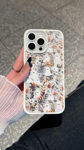 ✨Your phone's new fit is a limited edition. ⬇️Tap to shop before it's GONE. 👻#phonecase #cute #ghost #magnetic #hallowen 