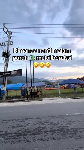 Di imbauan ka para betina agar berhati”🤣🤣#pasarmalam #malamjumaat #fypage #kolakasulawesitenggara #masukberanda 