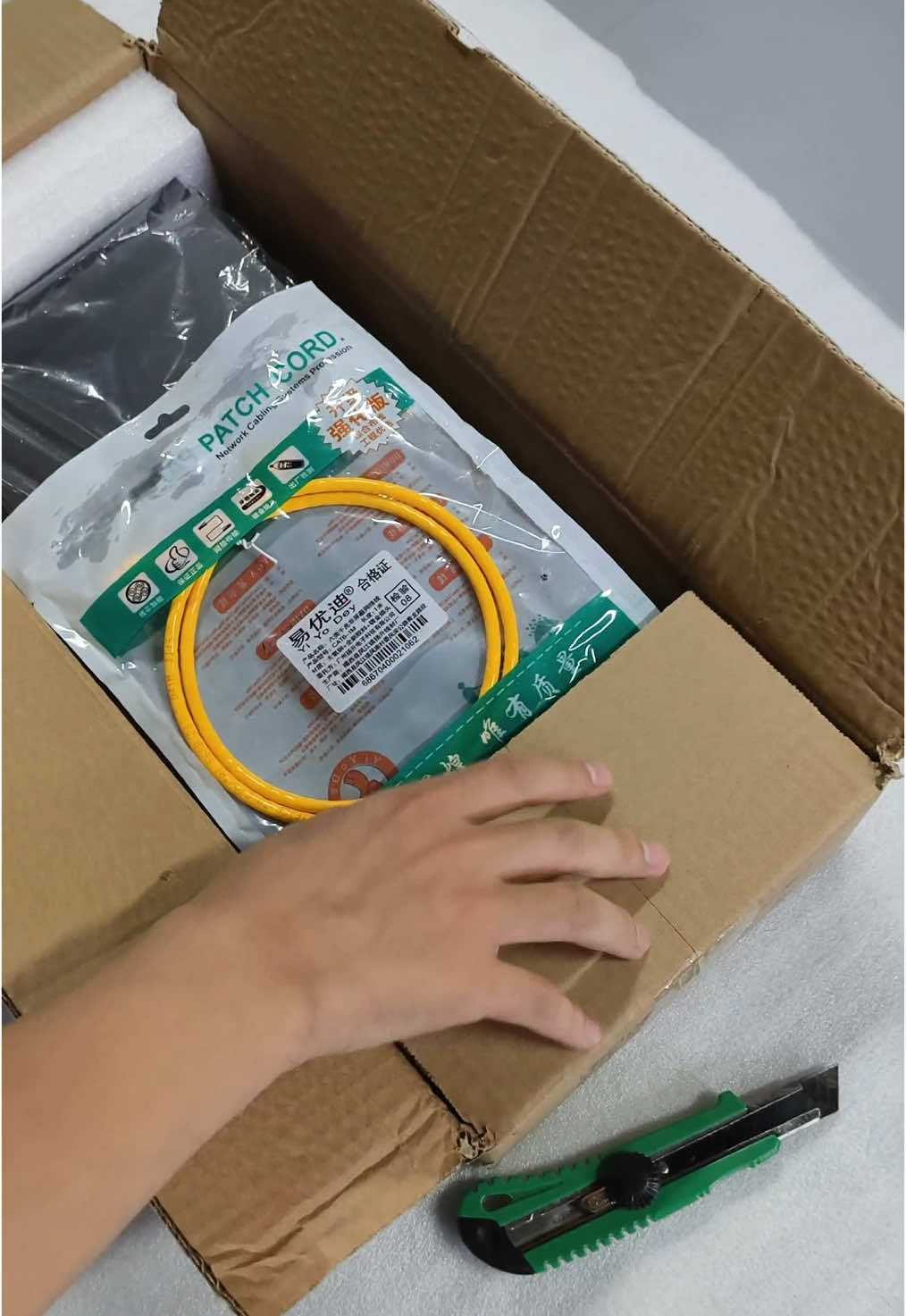 Artnet / Network Extender (Eight Ports) #lightingfactory #snystagelighting #workshop #everyone #Artnet #networkextender 