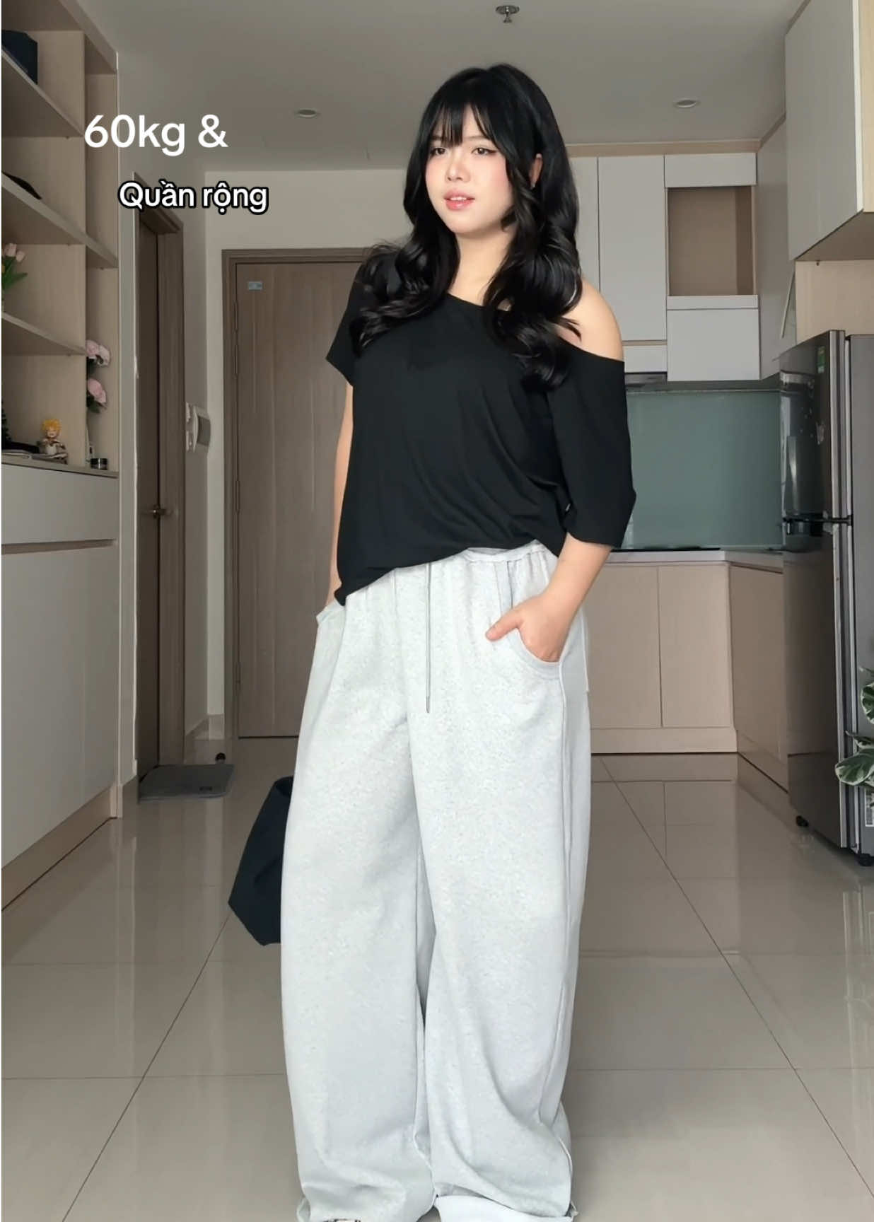 Đùi to mang quần ôm vs. quần rộng🩶 #mochei 