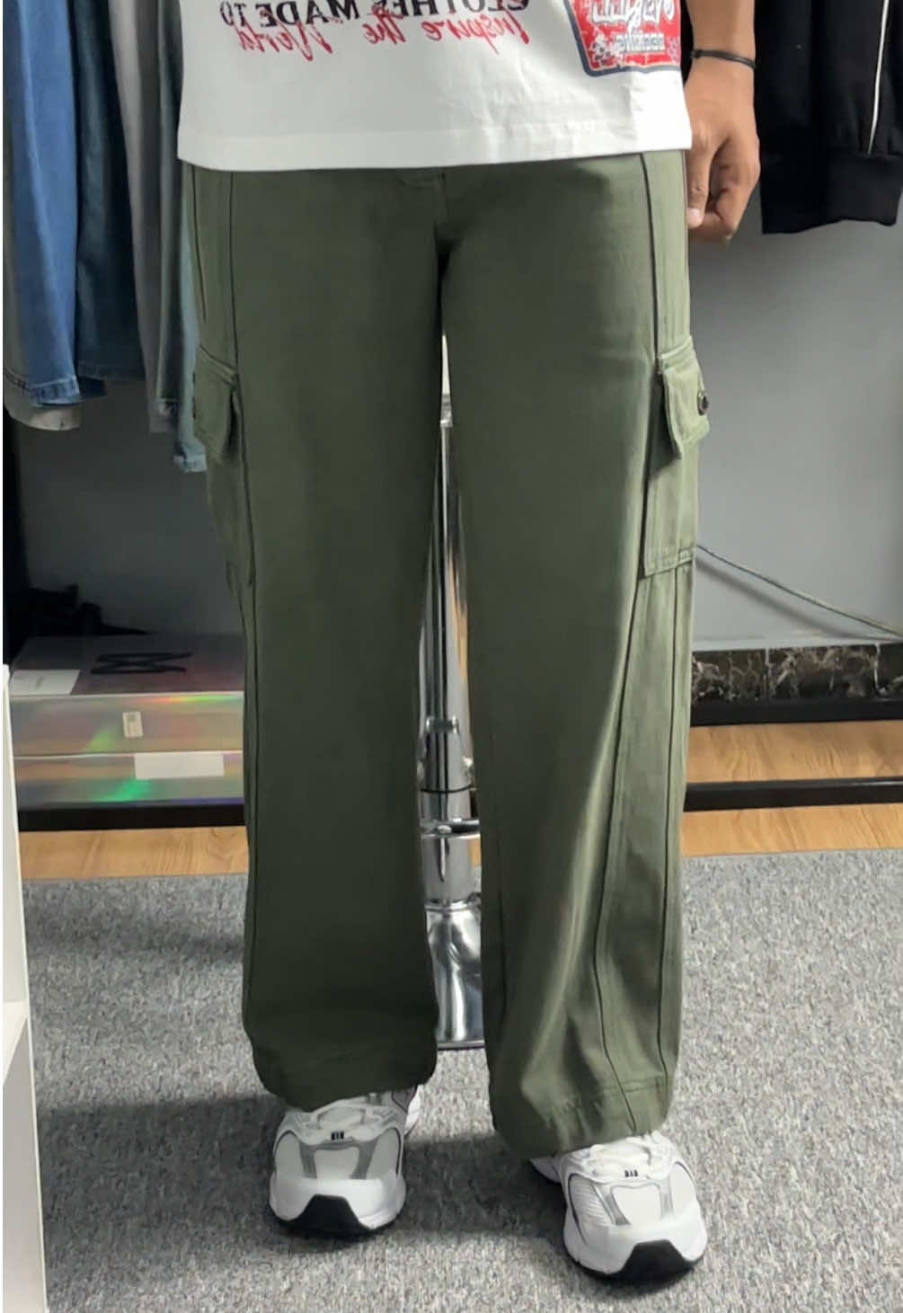 #promoseruweekend #jiniso #cargopants #jinisoemangkeren 