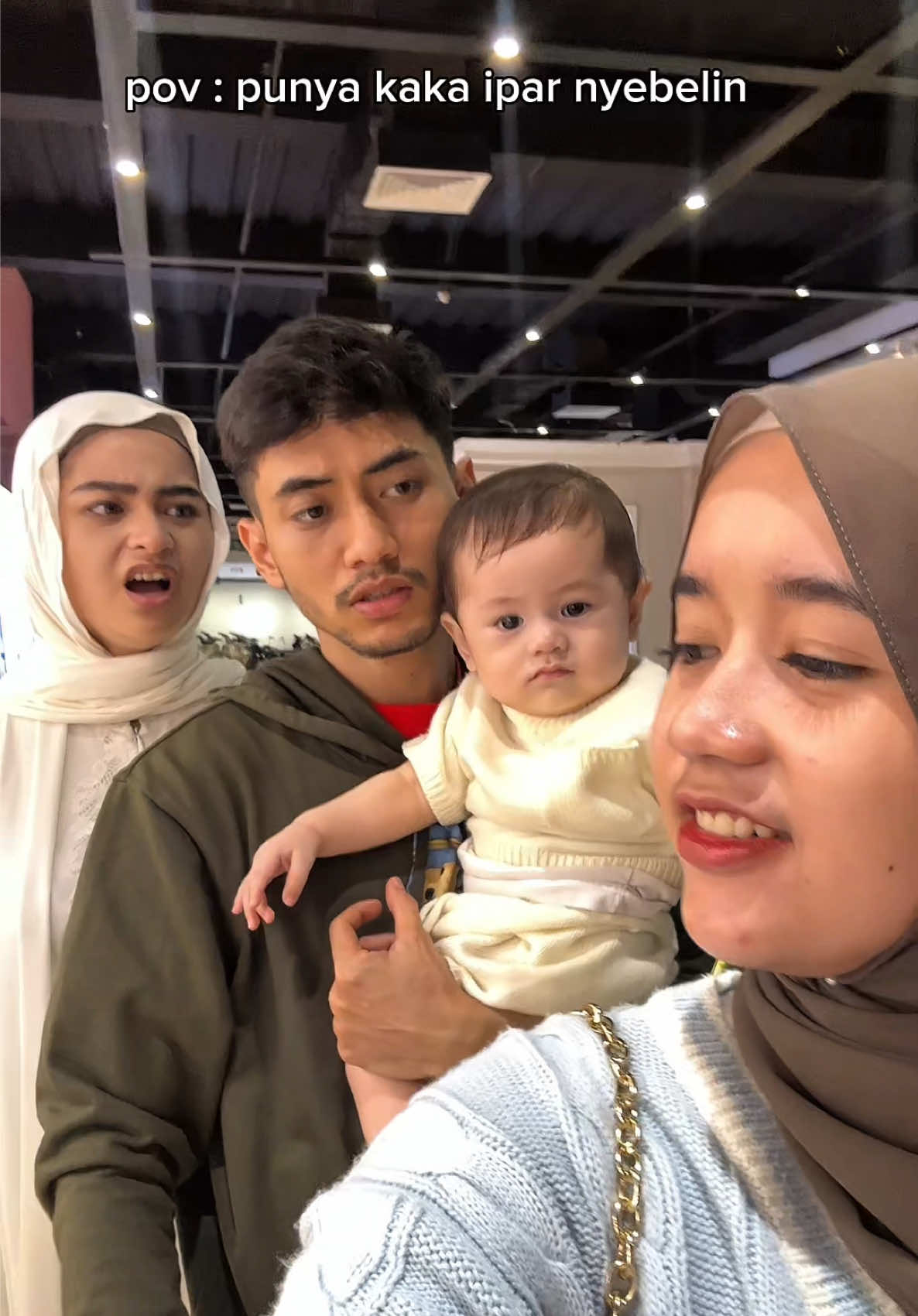 punya ipar nyebelin tapi seru 😩😭 #MINISO #minisoindonesiaperfume #mypedebooster @minisoshopid @MINISO 