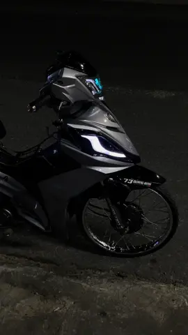 Rock that body 📸🔥 #vietnam #xedokieng #galaxy50cc 