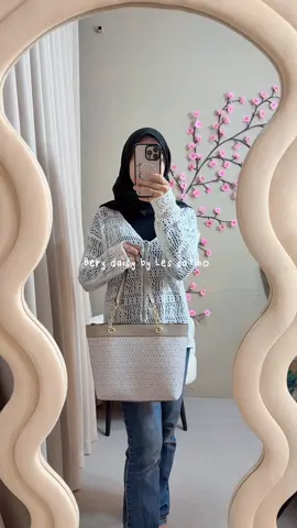 Totebag cantik👏🏻 #lescatino #totebag #shoulderbag #taswanita #fyp 