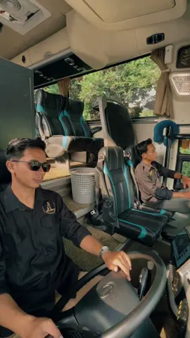 Nanti kita rayakan perjalanan hebat ini!! @Yanuarvian_ #worklife 