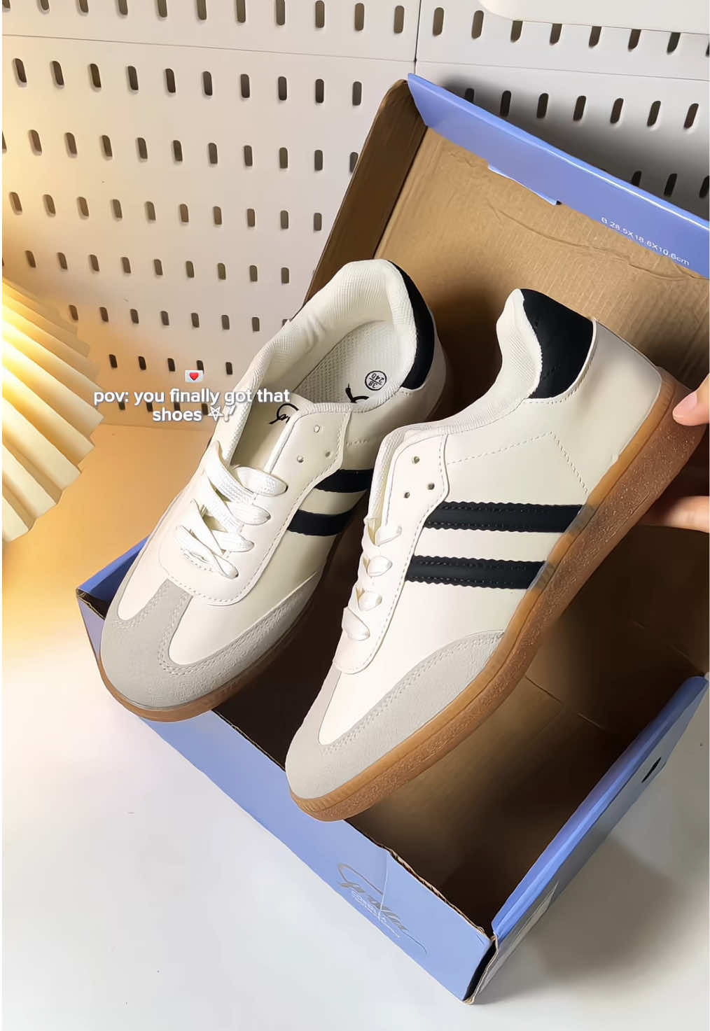 my go-to shoes, back in stock 👟💫 #corollashoes #corollasamba #sambashoes #corollasneakers #fyp 