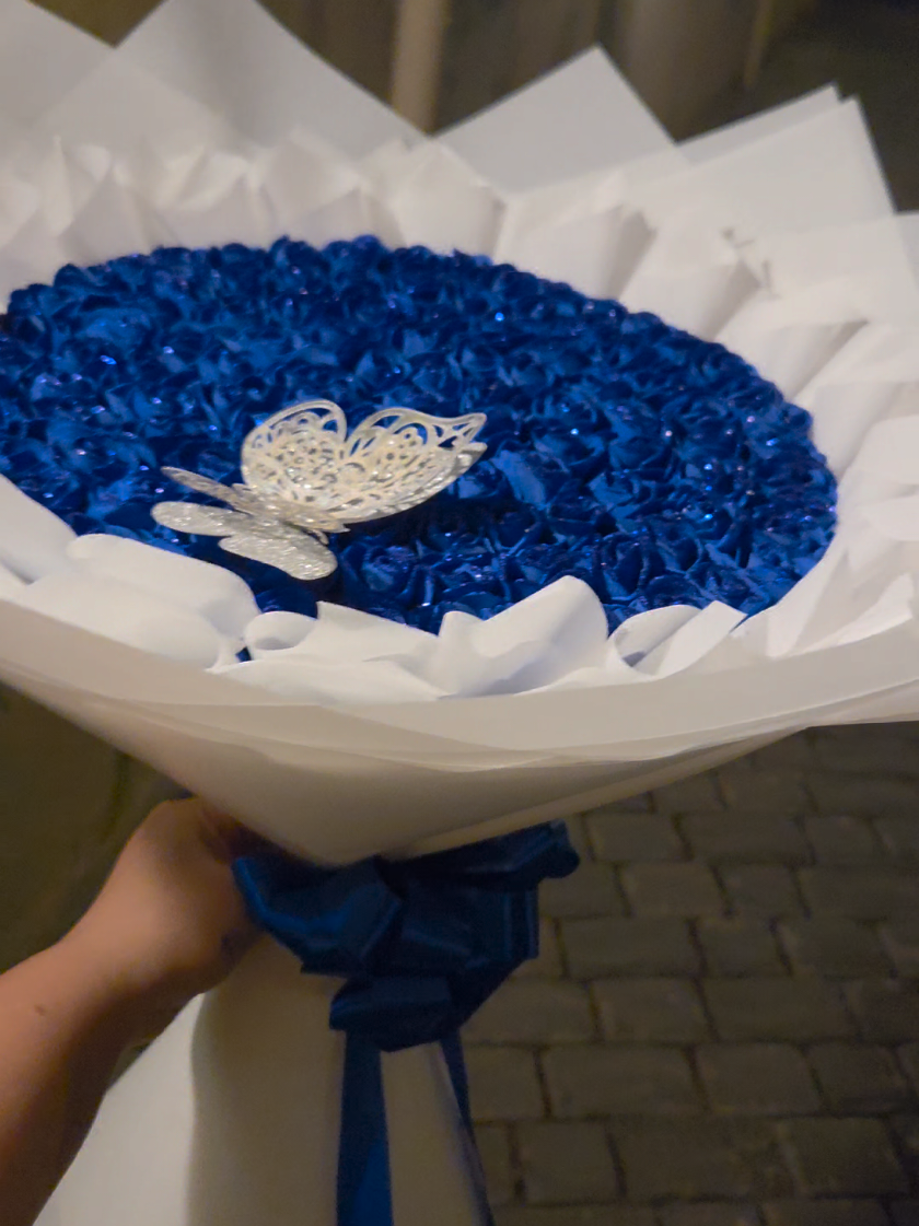 😍💙 #xırdagülbuketi #zərlibuket #xırdagül #kesfetteyiz #kesfetbeniöneçıkart 