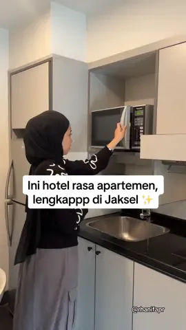 Replying to @astroonautts betah kayanya kalau staycation disini 😆 #fyp #foryoupage #hotelsenopati #hoteljaksel #MbekayuReview 