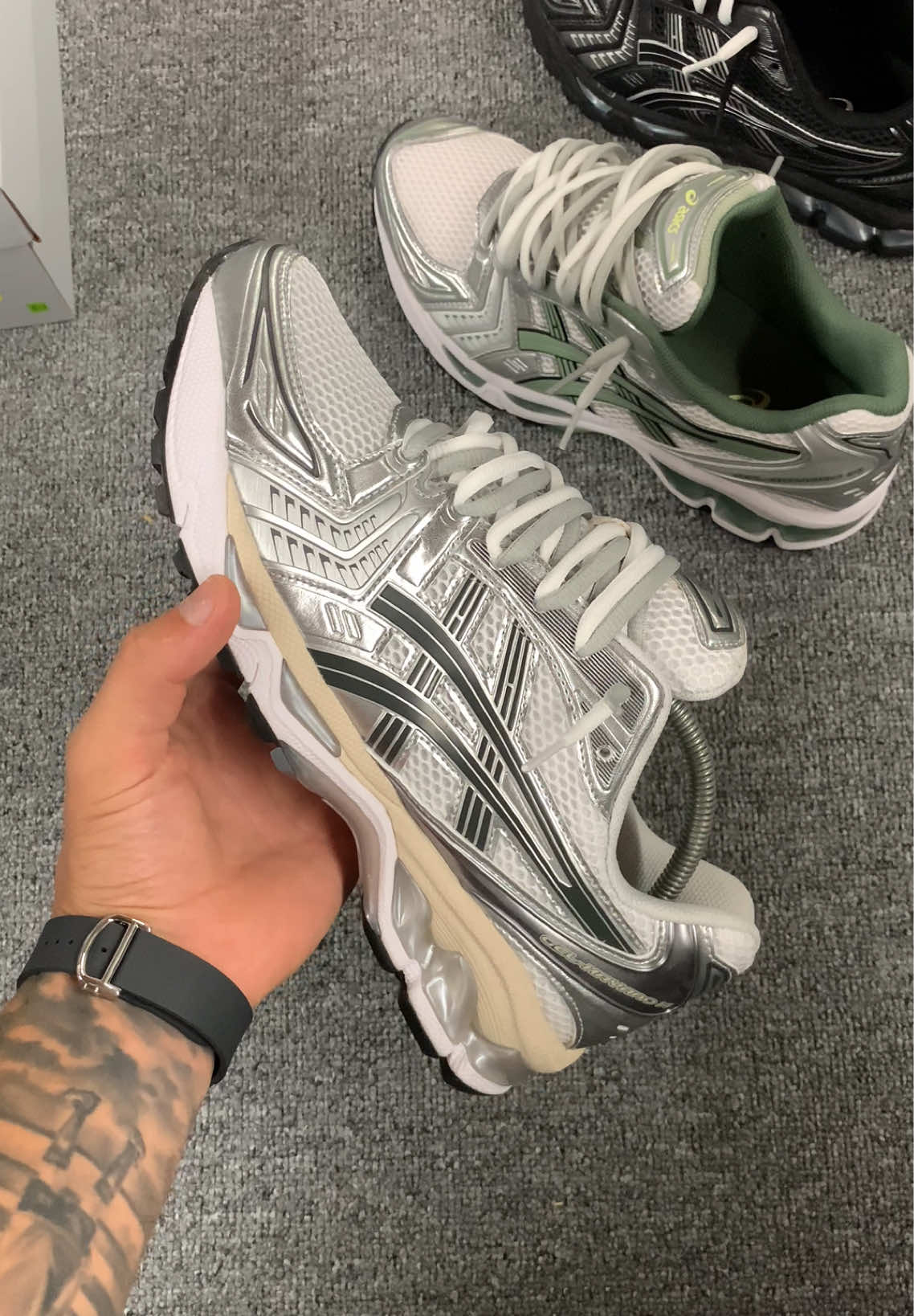 GET YOUR PAIR OF ASICS KAYANO NOW! #fyp #asics #viral #kayano #27af1ropez 