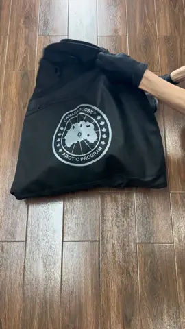 Do you like this black Macmillan Black Badge#canadagoose #macmillan #cnfans #downjacket #fyp 