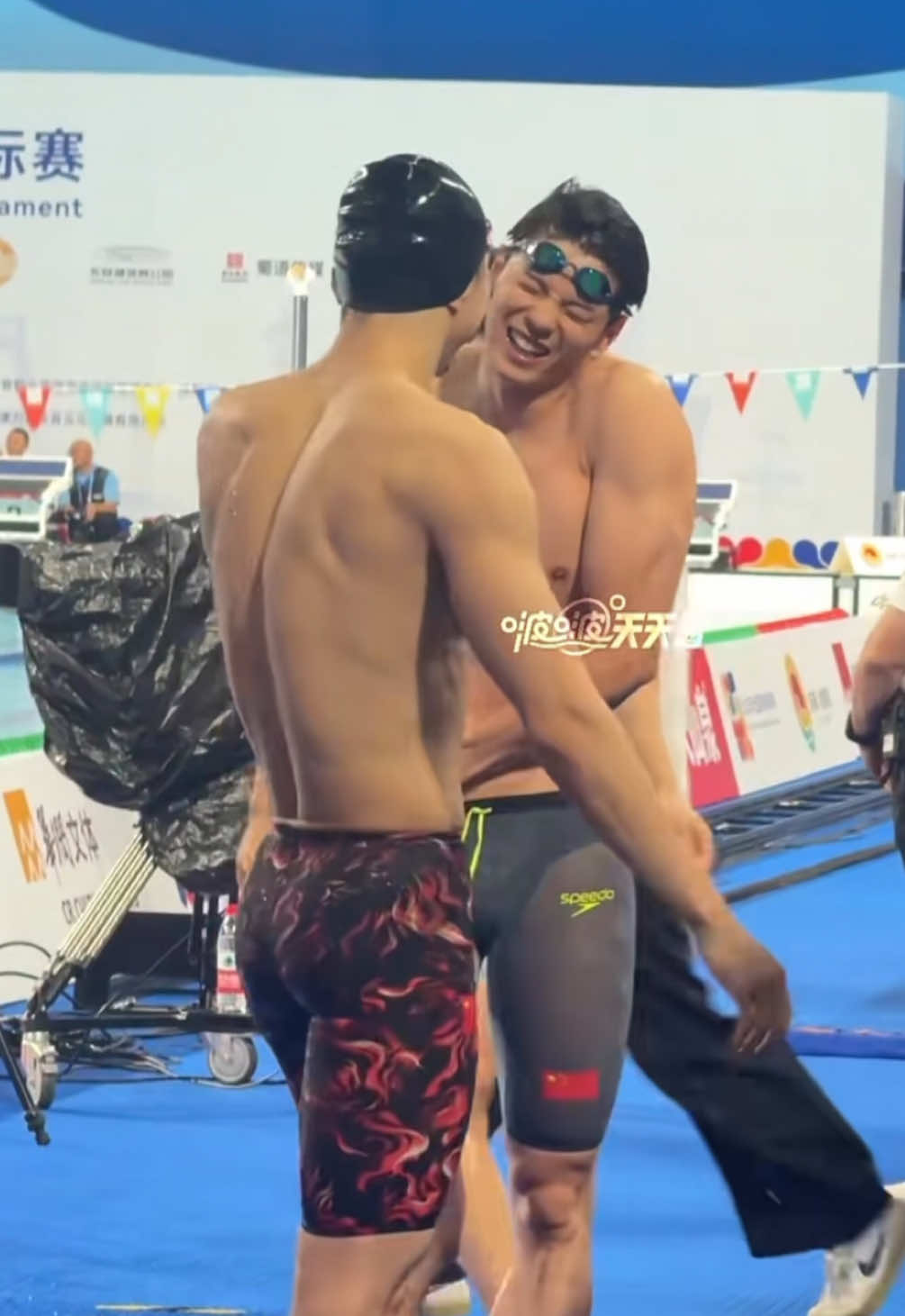 Cr.啵啵天天酱 ： Wang Shun & Yan Zibei cutest moment เอ็นดูพวกเฮียๆ😂🐰🐸 #fyp #chinaswimming #wangshun #yanzibei #汪顺 
