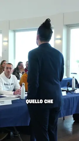 🔑 La vera differenza nella vita e nel business è la capacità di decostruire e scardinare ciò che gli altri non riescono nemmeno a immaginare. 💬 Quando parlo di opzioni d’acquisto e di come abbiamo preso palazzi così, tanti commentano “impossibile!”. Ma la verità è che il limite non è nell’operazione, è nelle credenze. 👉 Mentre altri fanno una sola proposta con i contanti, noi con le opzioni possiamo bloccare dieci operazioni. Questa è la nostra carta vincente. #mindset #businessimmobiliare #flippingimmobiliare #investimentiimmobiliari #realestateitalia #strategie #successo #crescita #opzionedacquisto #immobiliare