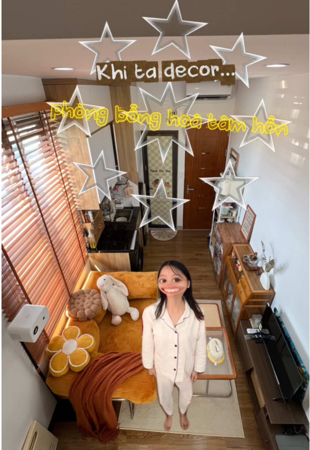 Hành trình cải tạo phòng tưởng chừng đến hồi kết cho đến khi… lạc vào showroom của Tôn Hoa Sen chỉ muốn đổi vibe từ móng đến nóc! #hoasenhome #hoasengroup #xuhuong #decor #DIY  