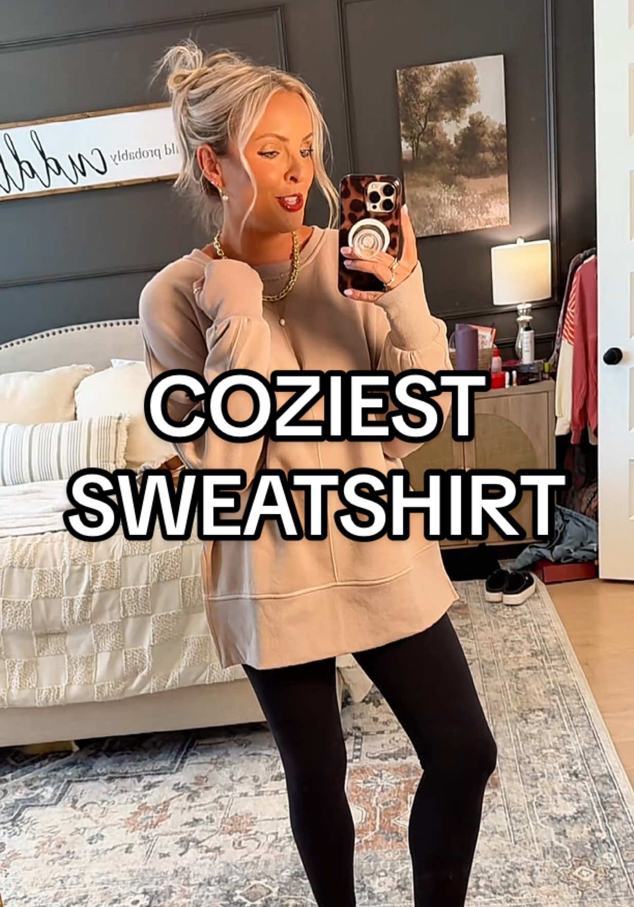 This @Anrabess Fashion fleece sweatshirt is THE coziest! So warm! #sweatshirt #fleecesweatshirt #sweatshirtszn #fallfreshness #oversizedsweatshirt 