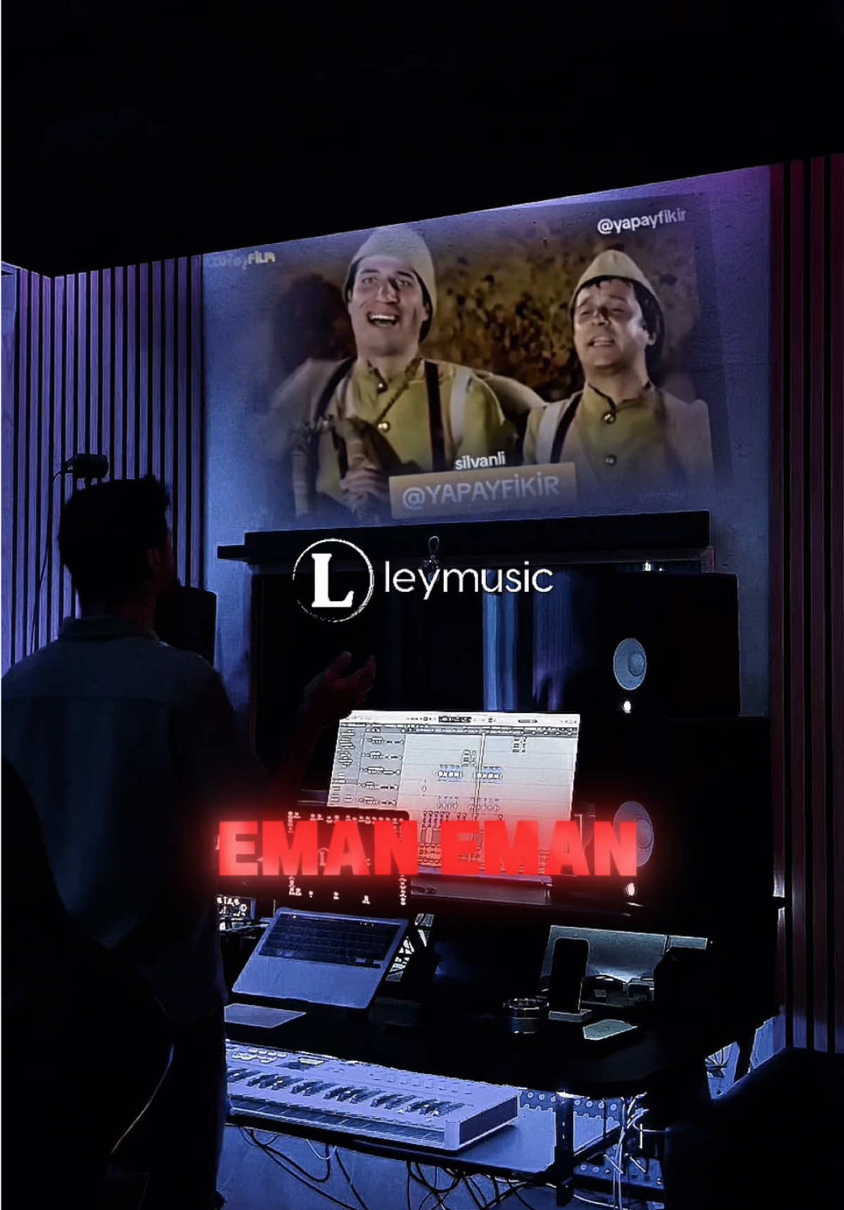 🔥 Efsane Düet (Eman Gule) geliyor! 🔥 Yakında YouTube’da: LeyMusic 🎶 Ama önce burada sizlerle paylaşıyorum 👀 👉 Videoyu arkadaşlarınla paylaş 👉 Yorumlarda fikrini yaz 👉 Ne kadar çok destek, o kadar erken paylaşım 🚀 🎥 YouTube: LEYMUSİC 📲 TikTok & Instagram: LEYMUSİC Bu video ne kadar yükselirse, o kadar çabuk YouTube’da olacak! 💥 #kemalsunal #şenerşen #kurdish #leymusic #kurdishmusic 