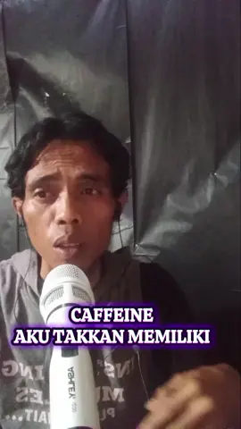 Lagu ini gak akan pernah aku lupa, saat itu aku ngumpulin albumnya pada zaman kaset pita. hehehe Aku Takkan Memiliki @caffeinebandofficial  #karaoke #caffeine #akutakkanmemiliki #laguviral #fyp 