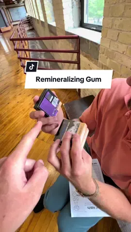 This gum kills bacteria and makes your teeth whitener 😳 #tiktokmademebuyit #tiktokshop #tiktokmarketplace #gum #teethwhitening 