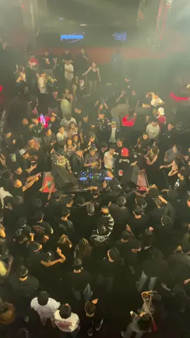 we burn🔥 da floor‼️ #boilerroom #hiphop #rnb #timeless #groundzero 