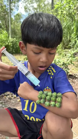 Part 14 | Survival Skills: Wow! Single mom GOOD ideas Help baby to Sick #tiktok#bushcraft#camping #Outdoors#survival