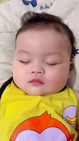 Mau marah tapi sayang 🤏🏻😭🥰 #masyaallahtabarakkallah #bayigemoy #bayilucu #bayigemes #fypシ゚ 