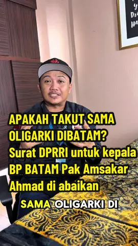 📢 SURAT DPR-RI KOMISI III = DIABAIKAN?! 🗓️ 28 Februari 2025 — DPR-RI Komisi III resmi mengirim SURAT PERINTAH EVALUASI kepada Kepala Ex Officio BP Batam, Bapak @Amsakar Achmad  📄 Isinya jelas: Evaluasi pencabutan lahan & perobohan sepihak Hotel Purajaya oleh PT Pasifik Estatindo Perkasa — tindakan brutal yang menabrak hukum dan merampas hak rakyat. ❗ Tapi hingga hari ini... SUDAH 6 BULAN Pak Amsakar DIAM SERIBU BAHASA. 🔎 Maka publik patut bertanya: ➡️ Anda ini pejabat publik atau boneka oligarki? ➡️ Anda taat pada konstitusi atau tunduk pada korporasi? ➡️ Anda wakil rakyat Batam atau sekadar juru stempel kepentingan investor? ‼️ Jangan pura-pura lupa Pak, ini SURAT RESMI DPR-RI — bukan surat undangan arisan. Kalau Anda masih bungkam, maka diam Anda adalah keberpihakan. Dan sejarah akan mencatat: ketika rakyat dihancurkan, Anda memilih menunduk. #BatamBukanMilikOligarki #DPRRI #HotelPurajaya #BPBatam #AmsakarAhmad                     