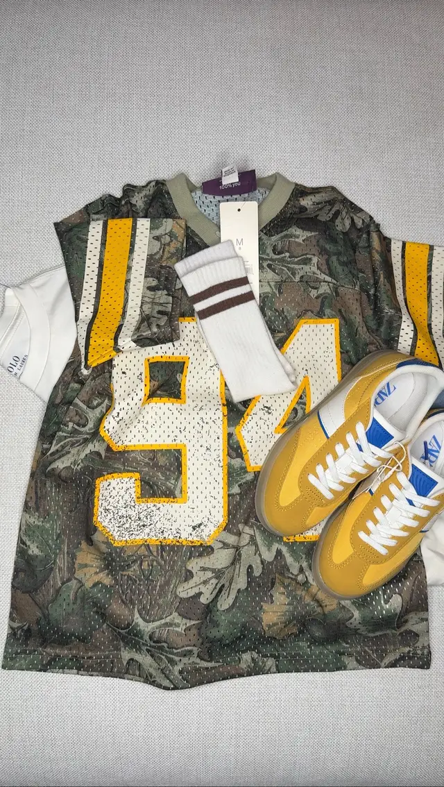 👉 Fit 1 – Camo & gold statement 🏈💛 👉 Fit 2 – Polo Bear vibes 🐻🎨  👉 Fit 3 – Striped Lacoste classic 🐊