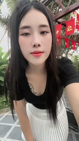 Chân váy xếp ly đang có khuyến mãi- giá siêu hời - váy siêu xinh - mặc siêu hách dáng #cachphoichanvayxeply #CapCut #phươngmaishop #xuhuong 