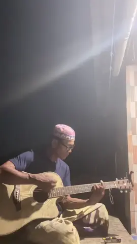 🗣️Pov:bapak yang pegang gitar🎸@artisanguitar.id #gitarcover #gitarisindonesia #dangdut 