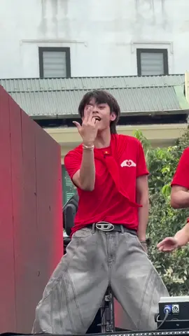 99KISS - Duy Lân Fancam 🫶 #LeDuyLan #TanBinhToanNang #showitall #fyp #viral 