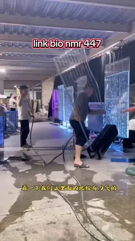 link order di bio nmr 447 atau cek story ⤴️ Rumah sumpek tapi pengen punya aquarium yang bikin adem? Ini solusinya! 🌿 Standing aquarium ini desainnya minimalis, perawatannya gampang banget, dan cocok buat hiasan meja kerja atau sudut ruangan. Bikin rumah jadi lebih aesthetic dan bikin rileks setelah seharian kerja. Pemasangan mudah, tinggal colok, jadi! 🐠 Buruan cek sebelum kehabisan! Link Shopee-nya ada di bio ya! 👆 . . . #AquariumMinimalis #DekorasiRumah #HiasanRuangan #IdeDekorasi #AquariumKecil #StandingAquarium #AquariumLowMaintenance #tiktokviral 