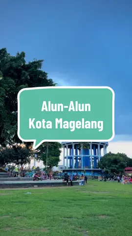 Suatu sore di alun-alun kota Magelang #jawatengah #kotamagelang #magelang #wisatamagelang #kulinermagelang 