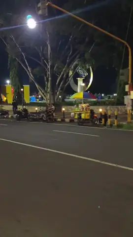 Tuku pilus kleru klepon dilanjut cahh🤣 #alunalunkajenpekalongan #pekalongan #kajenpekalongan #nightride #fyppppppppppppppppppppppp #pekalongan24jam 