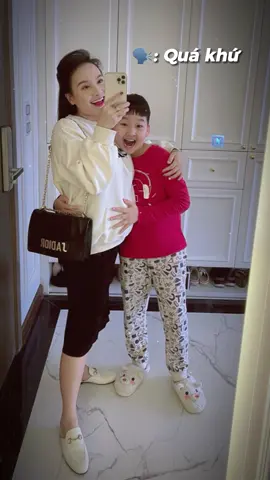 Khối nghỉ hè trộm vía quá 