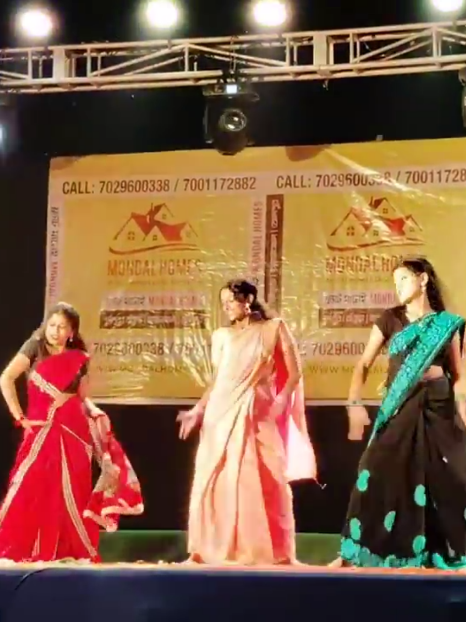 Saree ka fall #foryoupage #everyonefollowers #letsdance #unfreezemyacount #viral 