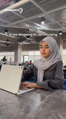 Intinya jam 5 teng go 😇 #anakmagang #budakcorporate #humorkantor #officelife #kliksource 