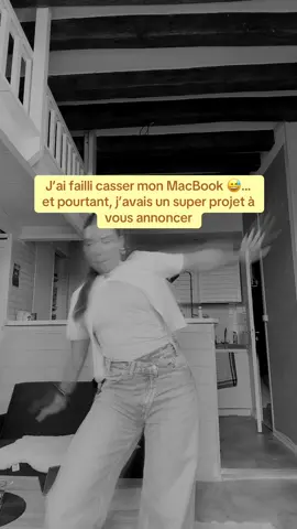 Salut tout le monde ! 😅 J’avais prévu une vidéo pour vous parler d’un projet qui me tient à cœur… mais disons que la chute et mon ordinateur ont décidé de participer ! Du coup, je vous écris directement : je lance Chryséa, ma propre marque de bijoux. ✨ Depuis toujours, je rêve de créer quelque chose qui ait du sens. Avec Chryséa, je veux rendre les bijoux beaux, durables et accessibles à toutes. Chaque pièce est en acier inoxydable, résistante, waterproof et pensée pour sublimer vos tenues sans compromis sur la qualité ou le prix. 💛 Chryséa, c’est aussi un univers chaleureux et inspirant : vert olive + doré, packaging soigné, bijoux pensés pour durer et faire plaisir. Mon rêve ? Concevoir mes propres créations, travailler en famille et créer une communauté de personnes confiantes et lumineuses. Merci de me suivre dans cette aventure, et bienvenue dans l’univers Chryséa ! 🌞 #Chryséa #BijouxDurables #BeautéAccessible #Lancement #BijouxChic 