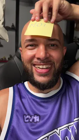 Est-ce que j’suis une célébrité il a dit ? 🤣🤣 #devine #postit #ahahonsamusenan? 