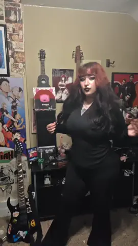 @bbno$ loving it #bbnomoney #hottopic 