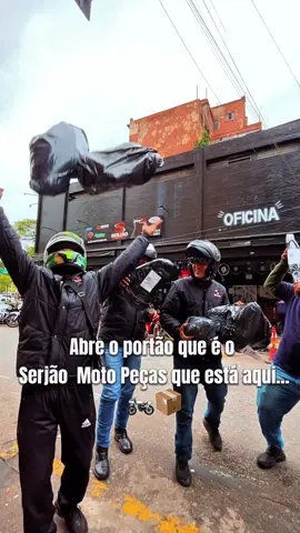 🏍️ NÃO CONSEGUE VIR ATÉ NOSSAS LOJAS? Fica tranquilo que a gente resolve! 😎 🚀 Os motoboys do Serjão vão até a porta da sua casa entregar as peças e acessórios que você precisa! ✅ Praticidade ✅ Rapidez ✅ Segurança na entrega 👉 Peça já, receba no conforto da sua casa e segue o líder! 📍 Endereços: R. Guaianazes, 361 – Campos Elíseos R. Guaianazes, 510 – Campos Elíseos R. Gen. Osório, 439 – Santa Ifigênia R. Gen. Osório, 548 – Santa Ifigênia #EntregaRápida #SerjãoMotoPeças #SegueOLíder #MotoSP #MotociclistaSP 