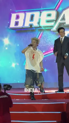 🦦: shoutout cho anh MC “em yêu Hồng Sơn” ⚡️: “em yêu RHYDER” =))))))) #RHYDER #nguyenquanganh #flash  cre: dejard__