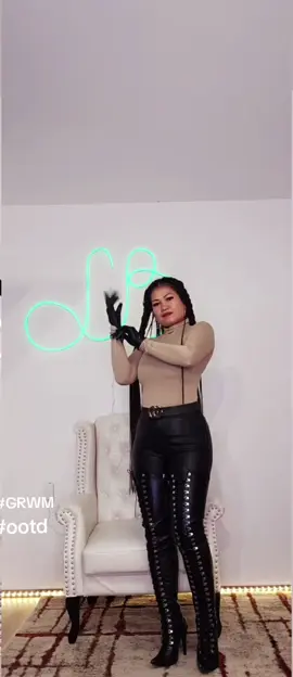 #creatorsearchinsights  #leatheroutfit  #leatherinspo #SEO #fypviral 