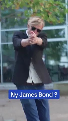 Er der nogen, der gider være hemmelig agent efter Samsam-sagen?🥸 Flere kritikere mener i hvert fald, det bliver svært at rekruttere, efter Ahmed Samsam sad i et spansk fængsel uden hjælp fra PET og FE, som han var agent for. Læs mere om sagen på eb.dk🔗