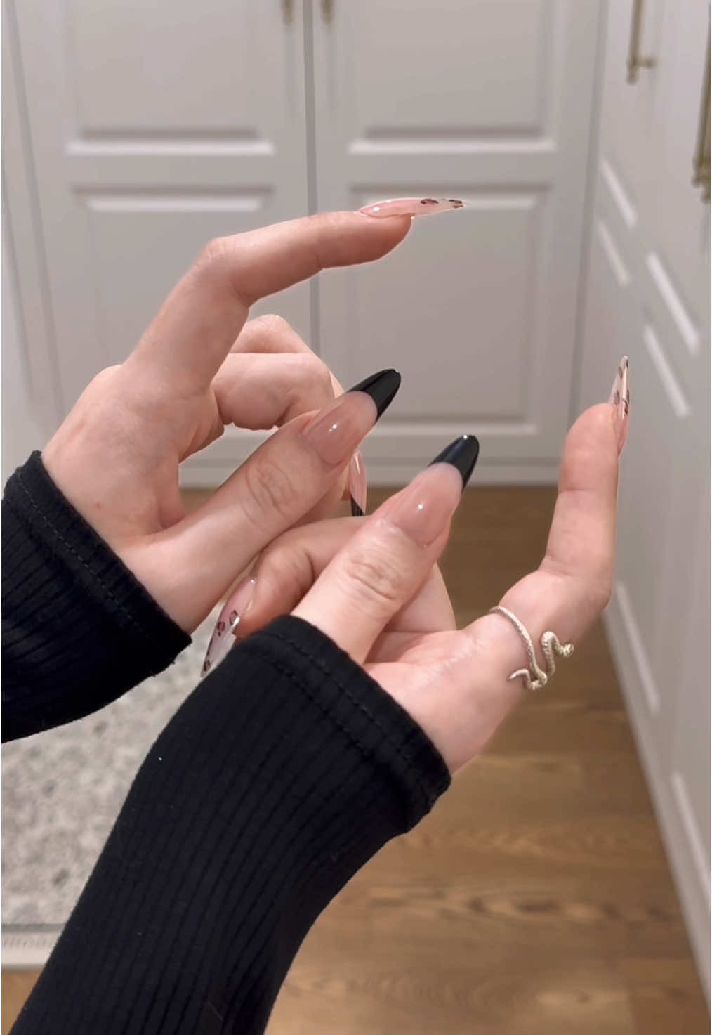 Friday💅🏻#fyp #beauty #nailart #nailinspo #nailsartvideos 