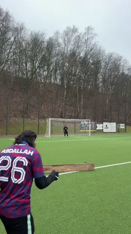 The Art of goalkeeping 🧤 #fyp #fy #football #goalkeeper #save 